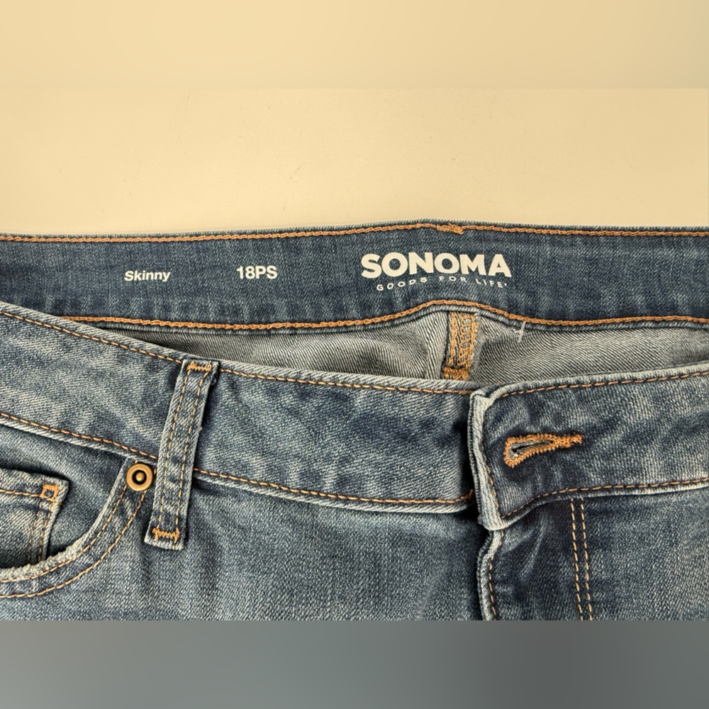 Sonoma Women's Skinny The Everyday Jeans in Medium Blue Wash - Picture 5 of 7